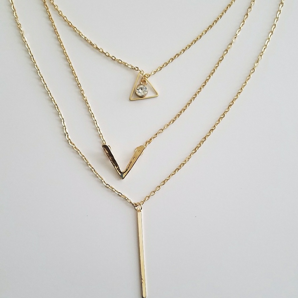 Gold Layered Geometric Pendant Necklace –  V Layering Jewelry - Picture 6 of 6